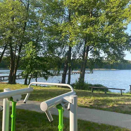 Lesna Osada -dominikowo -sauna , Balia Vakantiehuis