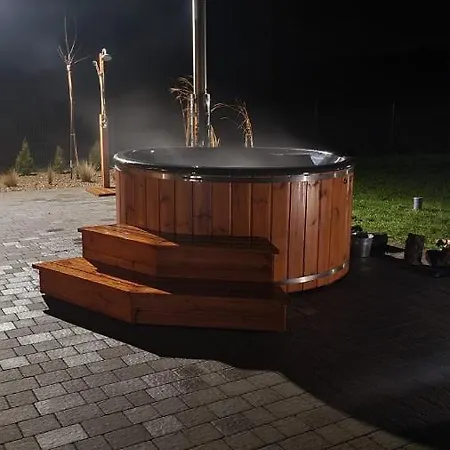 別荘 Lesna Osada -dominikowo -sauna , Balia