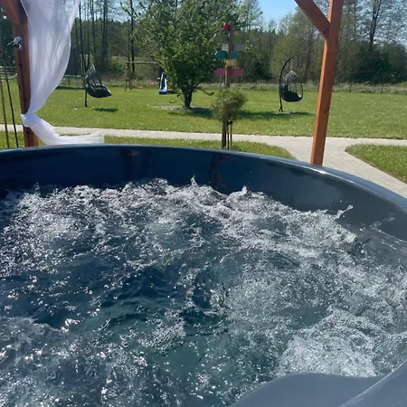 Lesna Osada -dominikowo -sauna , Balia