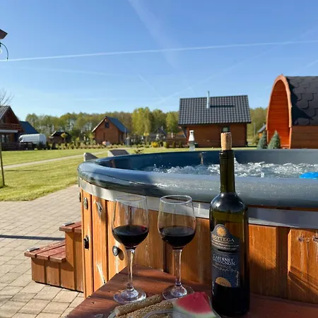 Holiday home Lesna Osada -dominikowo -sauna , Balia