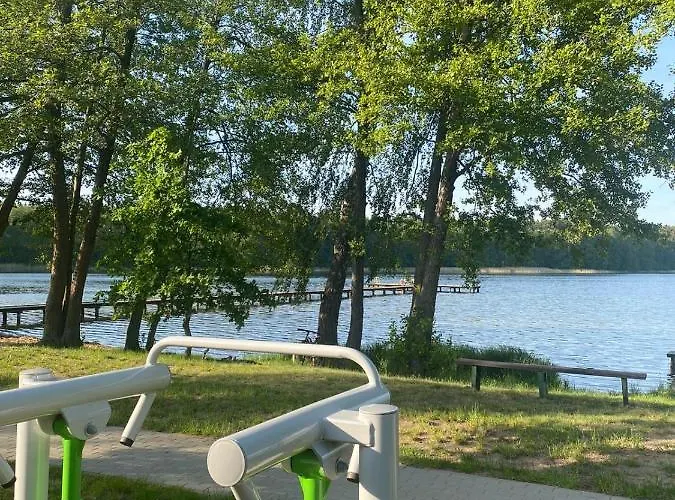 Lesna Osada -dominikowo -sauna , Balia Vakantiehuis