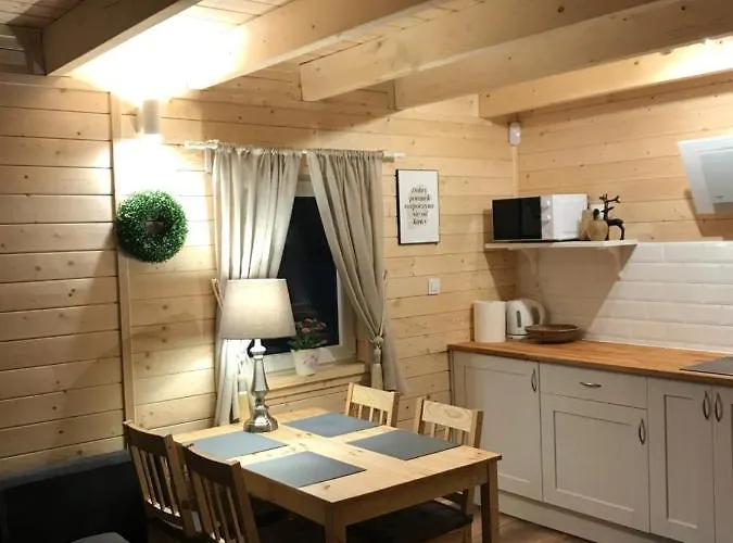 Vakantiehuis Lesna Osada -dominikowo -sauna , Balia Dominikowo