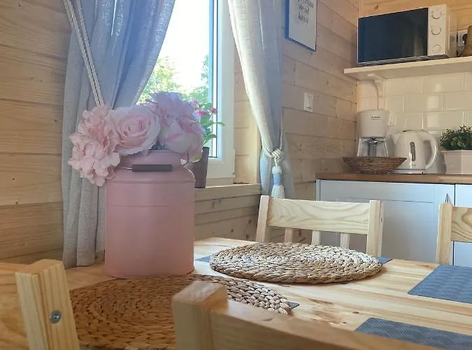 Lesna Osada -dominikowo -sauna , Balia Vakantiehuis *