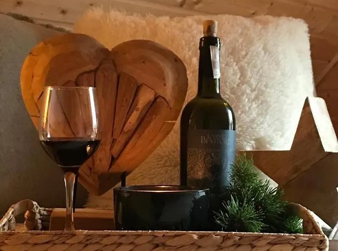 Lesna Osada -dominikowo -sauna , Balia Vakantiehuis